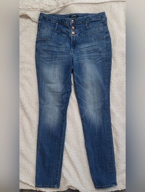 Refuge High Waisted Skinny Jeans. Size 12